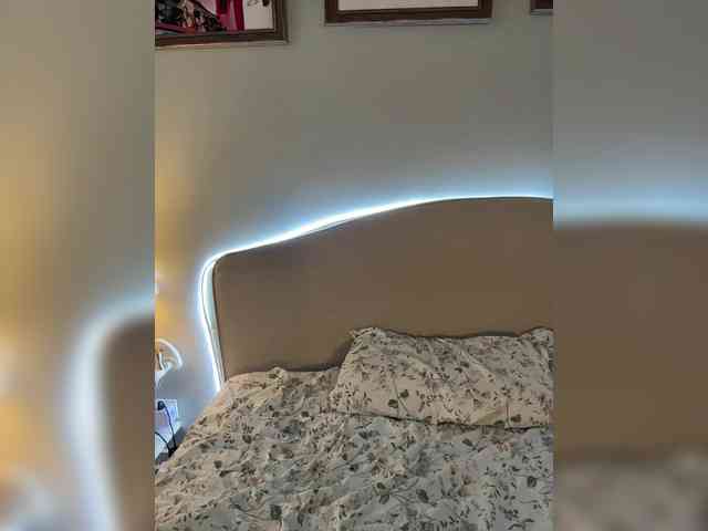 -Your-Michelle- webcam