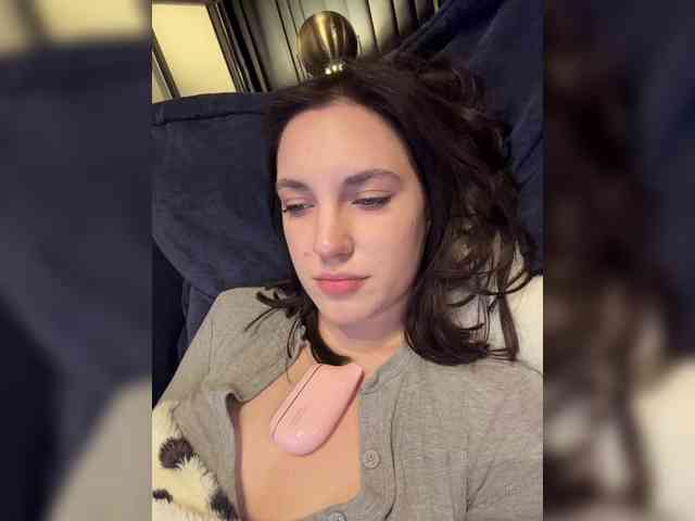 -Your-Michelle- webcam