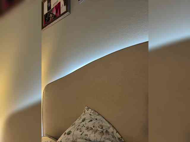 -Your-Michelle- webcam