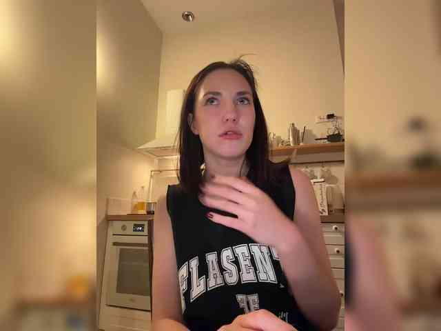 -Your-Michelle- webcam