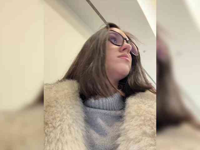 -Your-Michelle- webcam