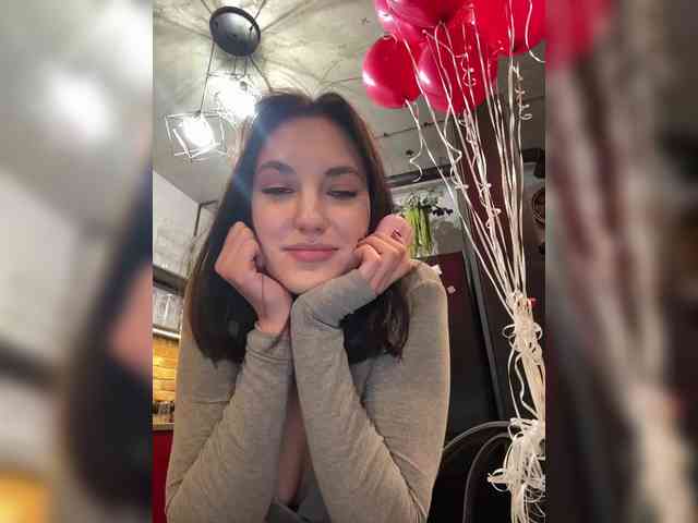 -Your-Michelle- webcam