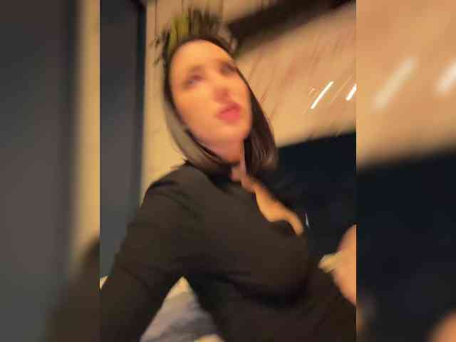 -Your-Michelle- webcam