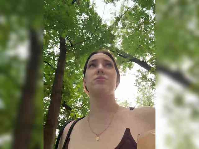 -Your-Michelle- webcam