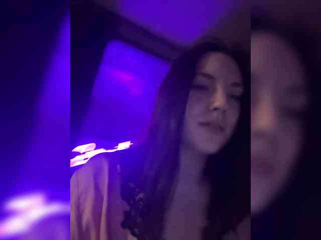 -Your-Michelle- webcam