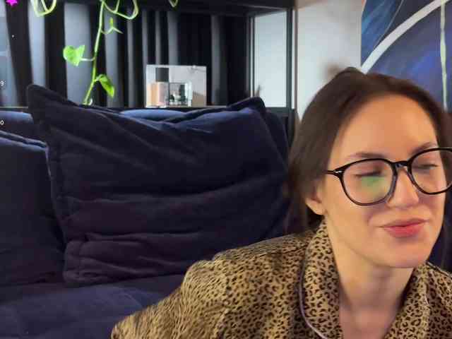 -Your-Michelle- webcam