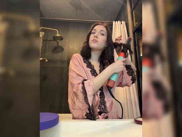 -Your-Michelle- webcam