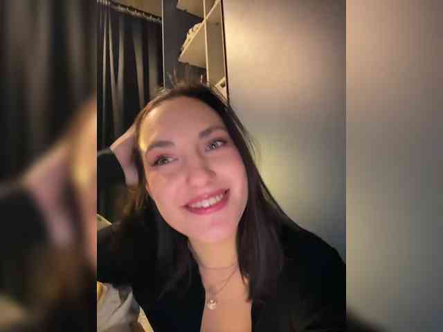 -Your-Michelle- webcam