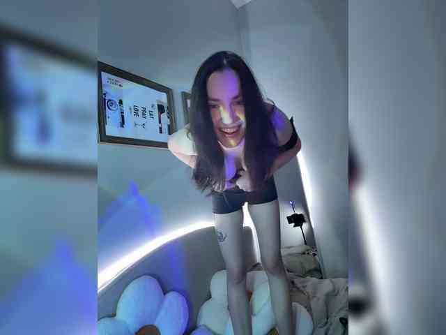 -Your-Michelle- webcam