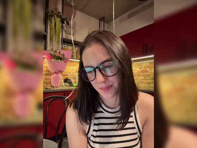 -Your-Michelle- webcam