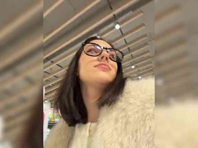 -Your-Michelle- webcam