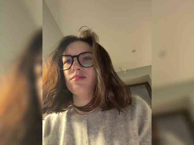 -Your-Michelle- webcam