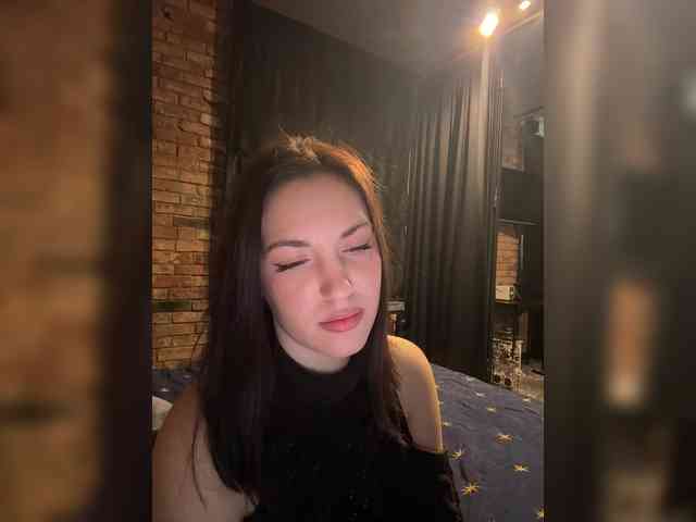 -Your-Michelle- webcam