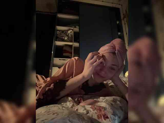 -Your-Michelle- webcam