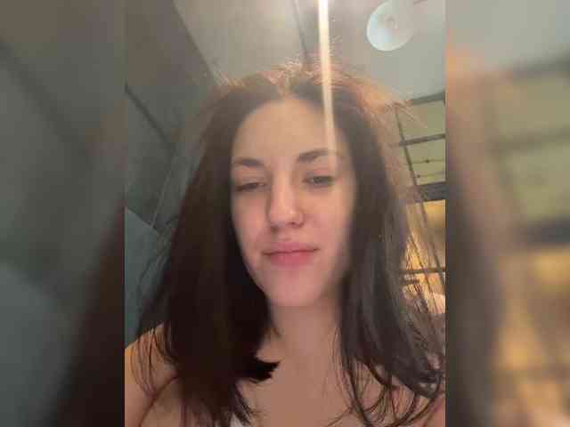 -Your-Michelle- webcam