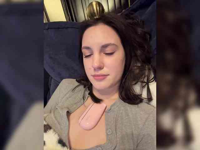 -Your-Michelle- webcam