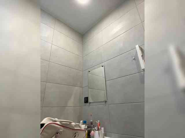 -Your-Michelle- webcam