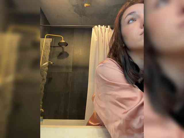 -Your-Michelle- webcam