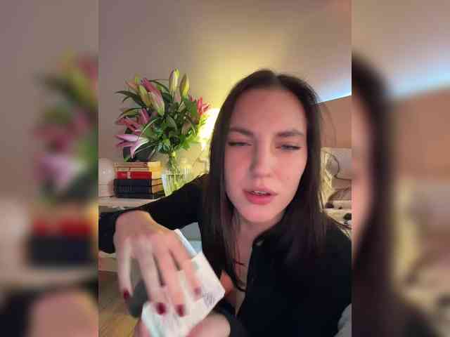 -Your-Michelle- webcam