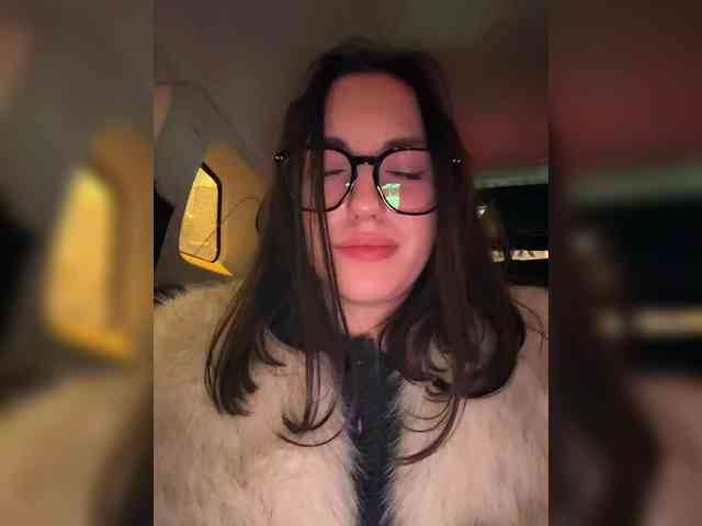 -Your-Michelle- webcam