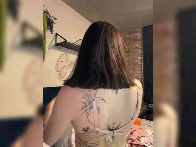 -Your-Michelle- webcam