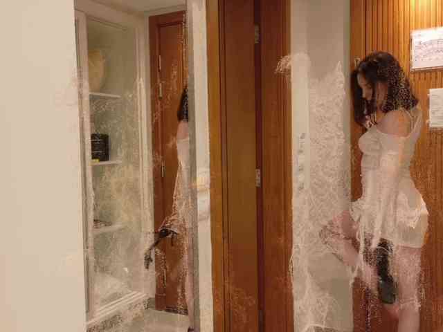 -Your-Michelle- webcam