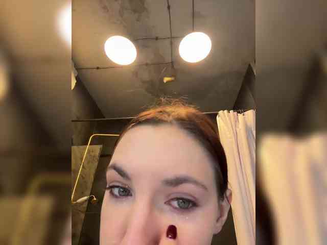 -Your-Michelle- webcam