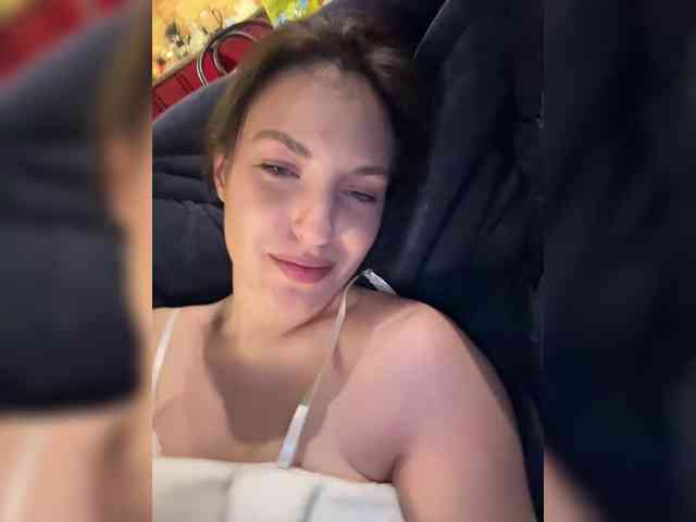 -Your-Michelle- webcam