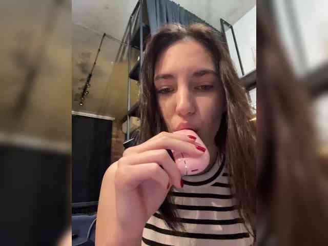 -Your-Michelle- webcam