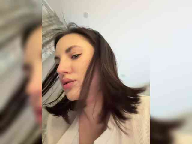 -Your-Michelle- webcam