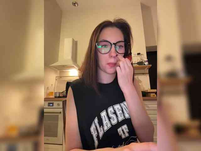 -Your-Michelle- webcam