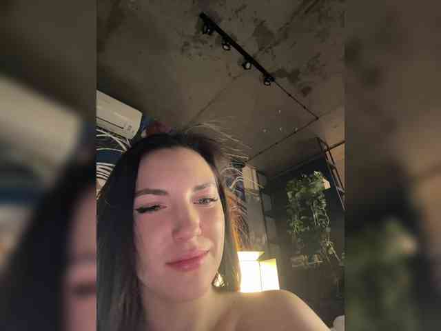 -Your-Michelle- webcam