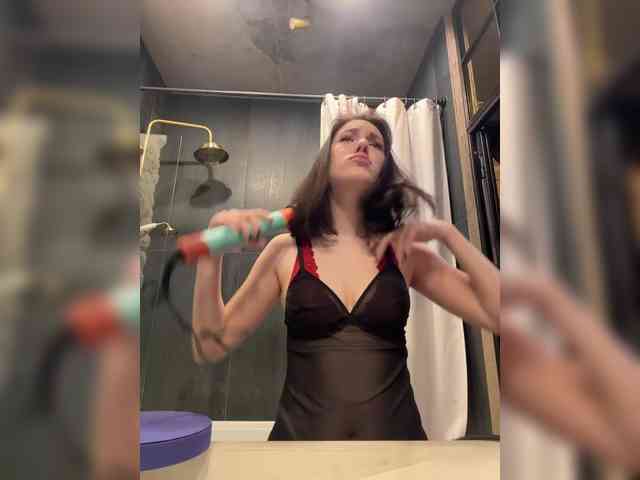 -Your-Michelle- webcam