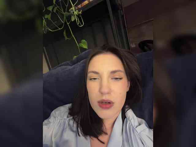 -Your-Michelle- webcam