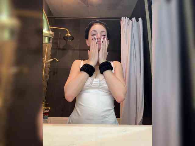 -Your-Michelle- webcam