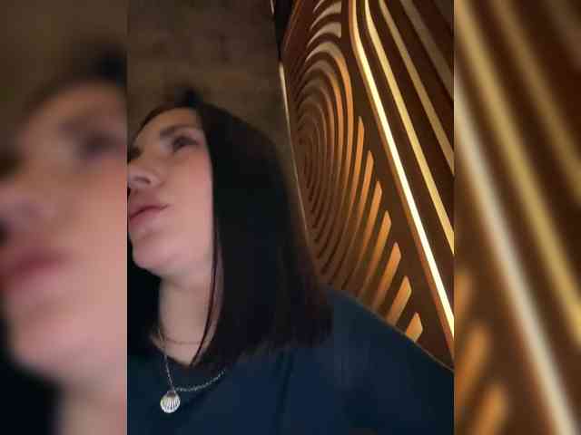 -Your-Michelle- webcam