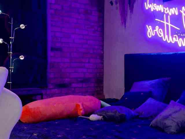 -Your-Michelle- webcam