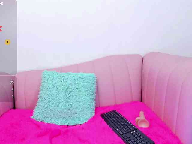 BlondieCutee BlondieCutee