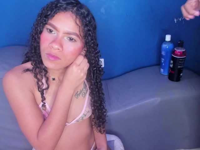 Bemylover11's BongaCams show and profile