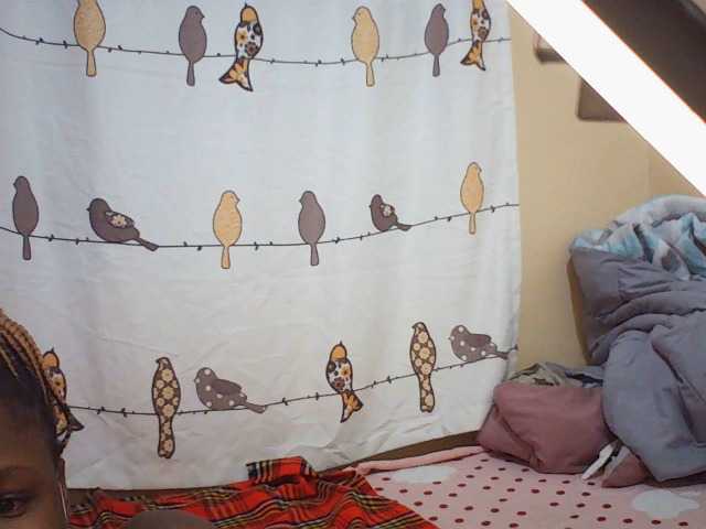 le modèle Molient123 est en webcam porno dans un show sur le site bongacams, il possède les tags suivants: Ebony,Brunette,Hairy