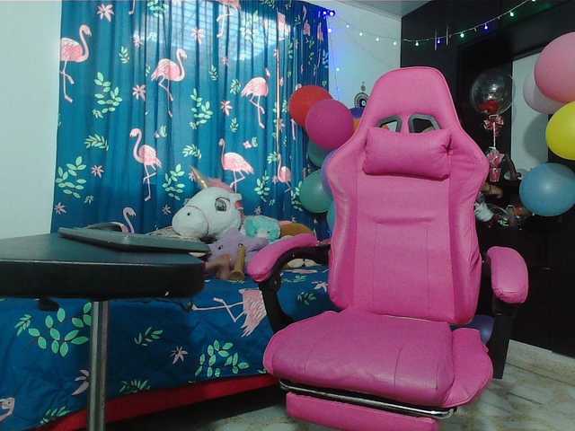 rous-kinky's BongaCams show and profile