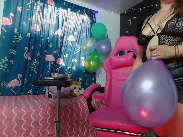 rous-kinky's BongaCams show and profile