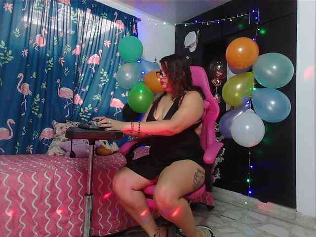 rous-kinky webcam