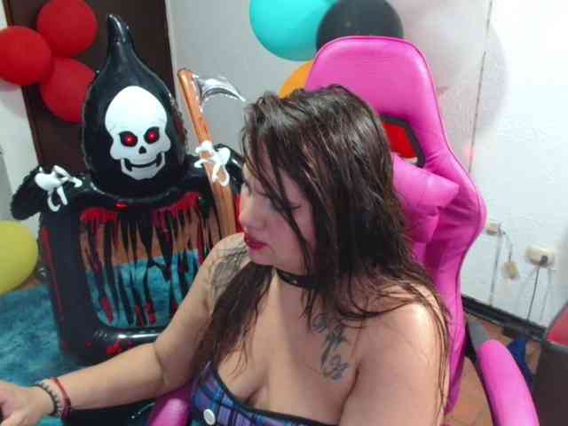 rous-kinky webcam