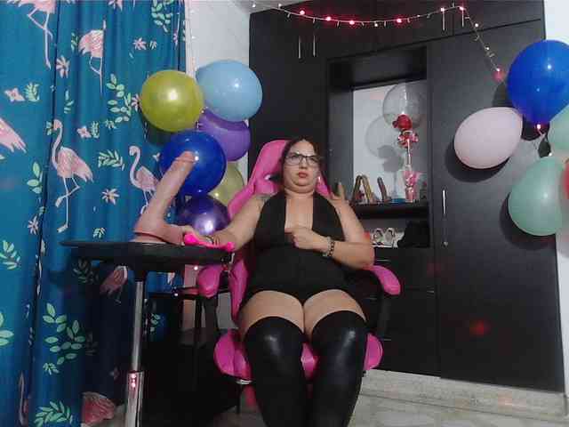 rous-kinky webcam