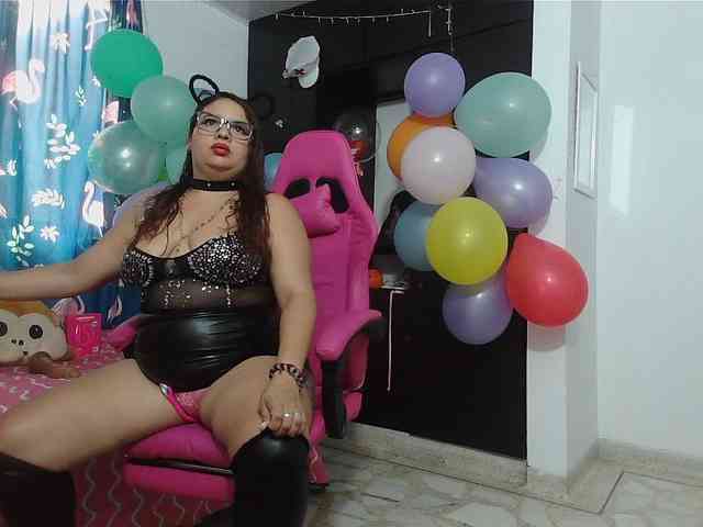 rous-kinky webcam