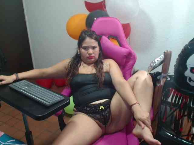 rous-kinky webcam