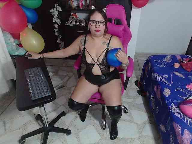 rous-kinky webcam