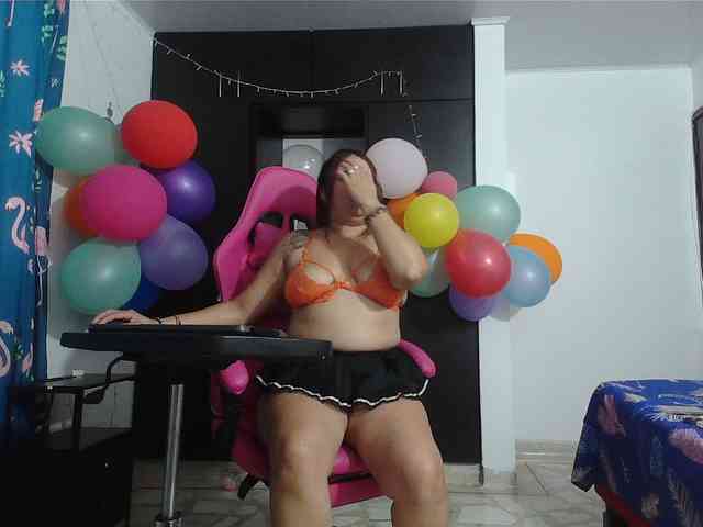 rous-kinky webcam