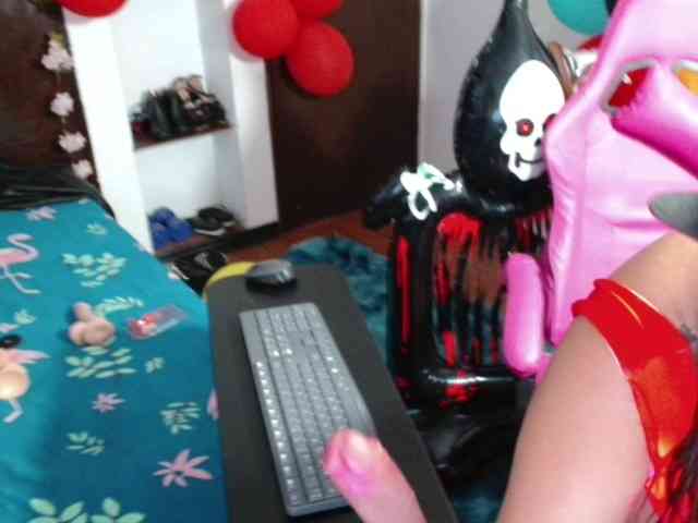 rous-kinky webcam